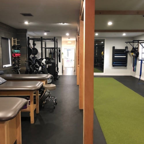 Gallery-inside-premier-athletic-rehab-center-miami-fl