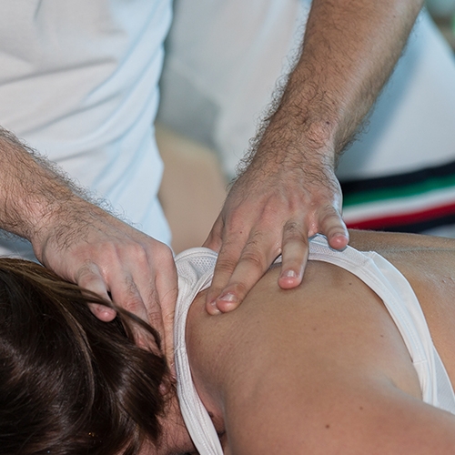 physical-therapy-clinic-spinal-manipulation-premier-athletic-rehab-center-miami-fl
